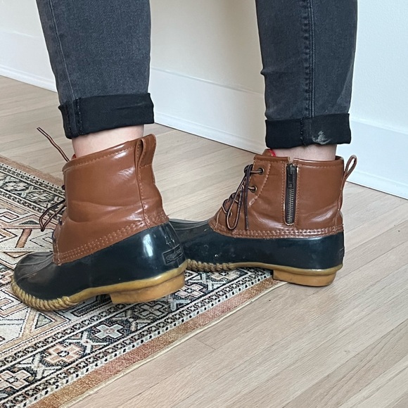 Women’s US 8 Aqua Therm Boots - Picture 2 of 4